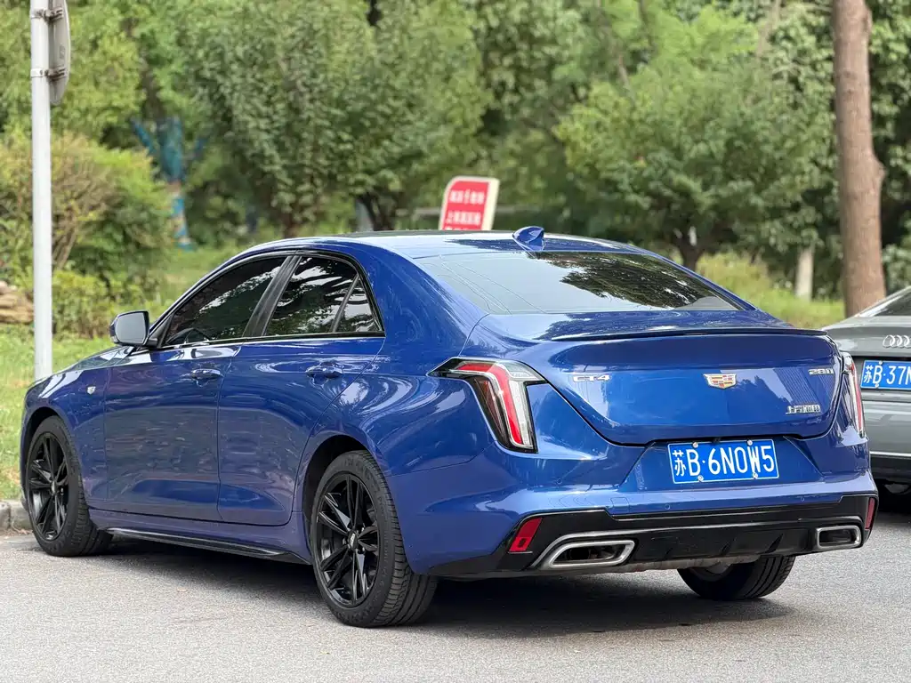 Cadillac CT4 2020 28T Fashion