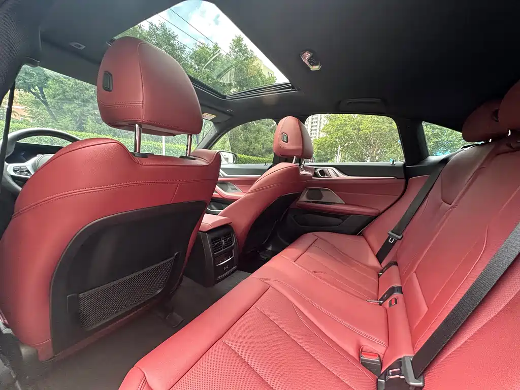 BMW i4 — миниатюра 9
