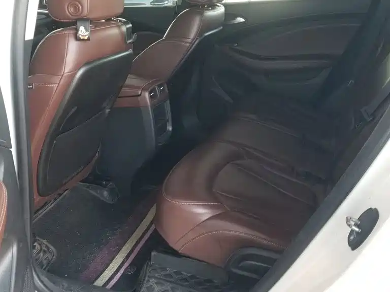Buick Envision Plus — миниатюра 17