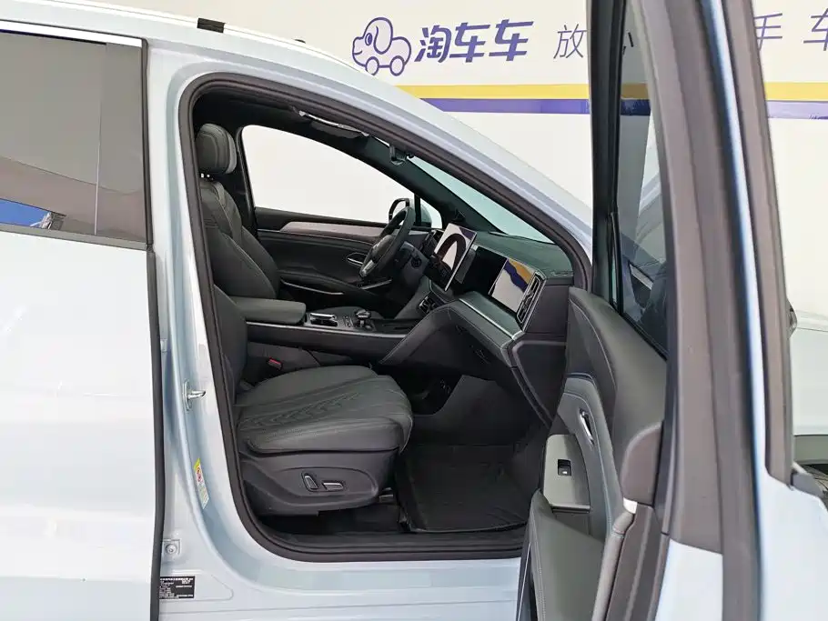 BYD L DM-i — миниатюра 8