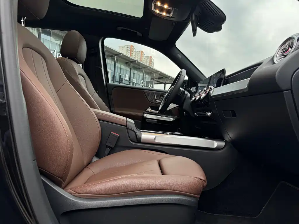 Mercedes-Benz EQB — миниатюра 15