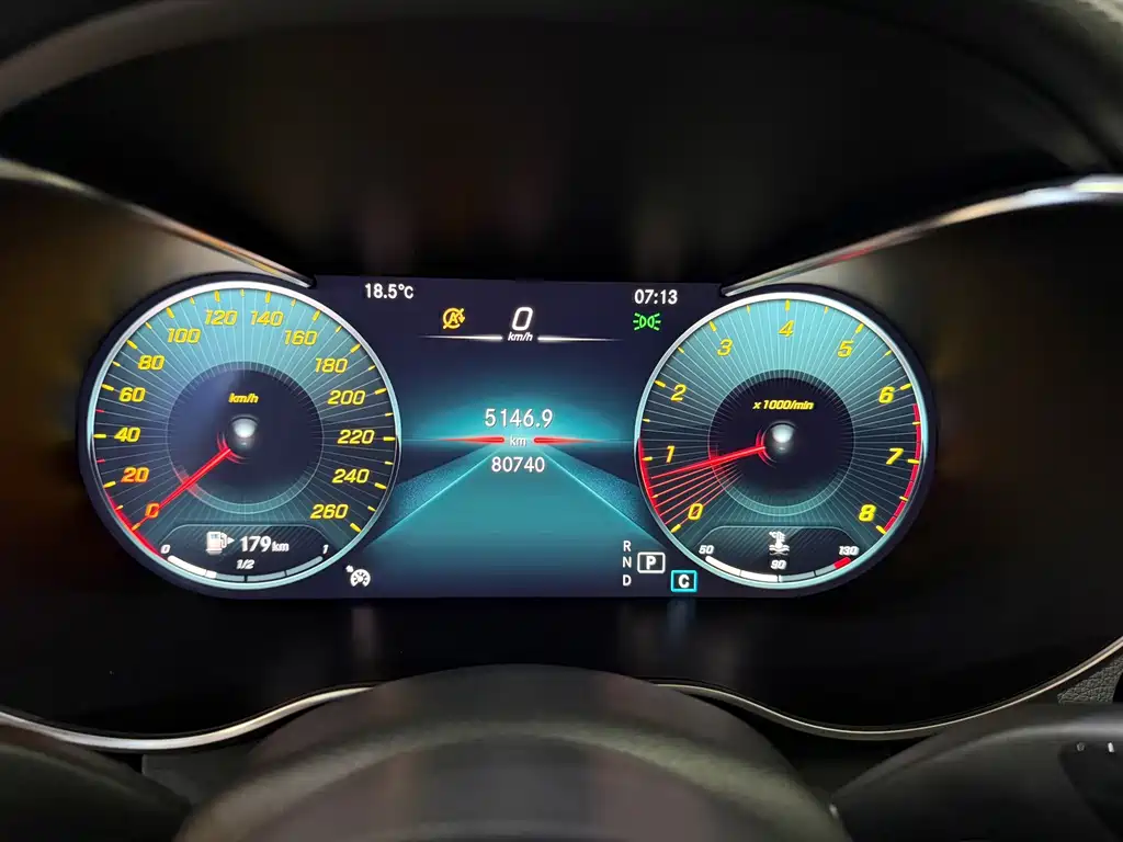 Mercedes-Benz C-Class — миниатюра 11