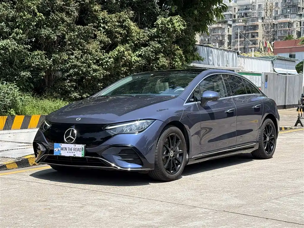 Mercedes-Benz EQE 2024