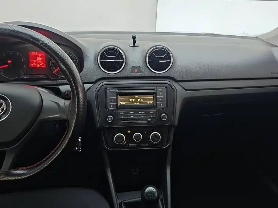 Volkswagen Jetta — миниатюра 13