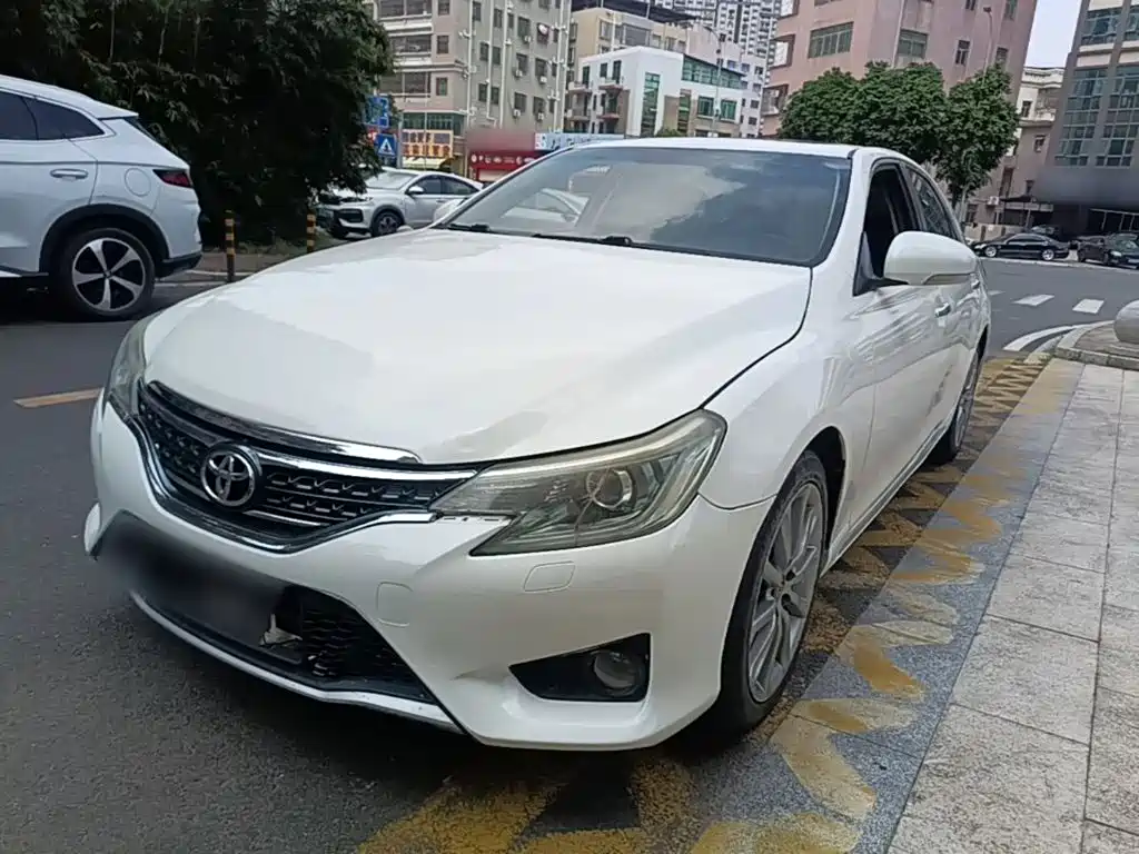 Toyota Reiz