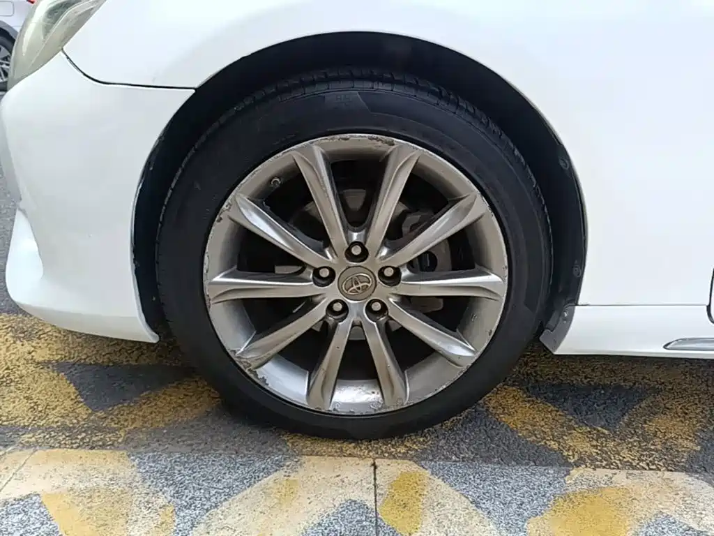 Toyota Reiz — миниатюра 23