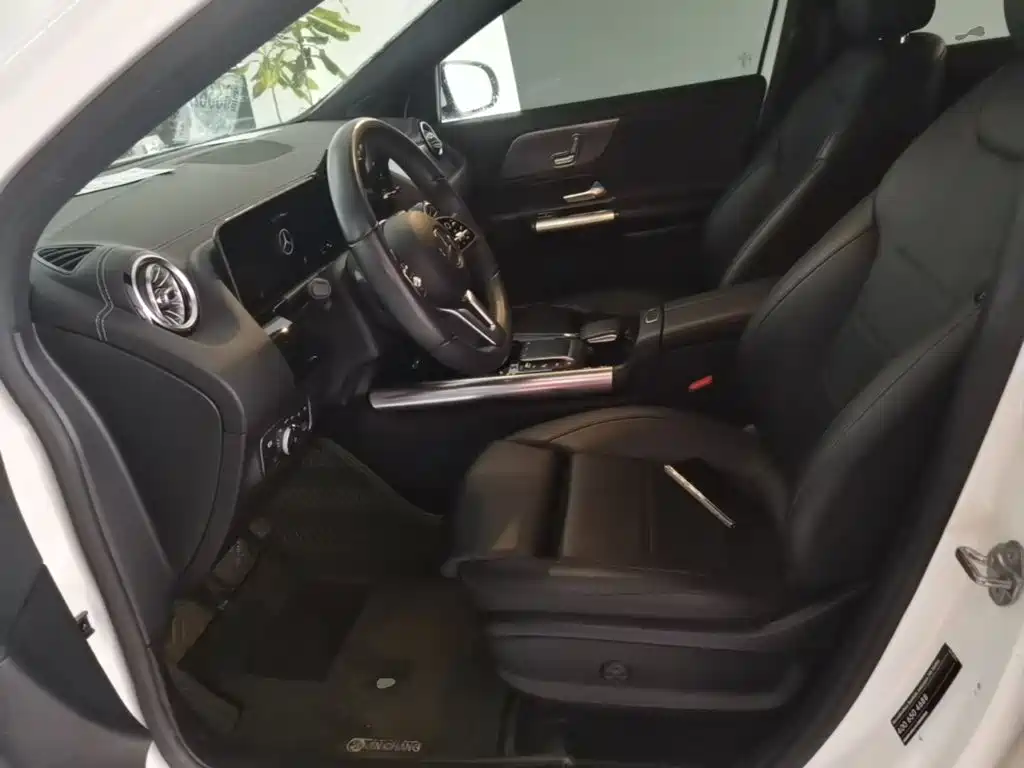 Mercedes-Benz GLA — миниатюра 15