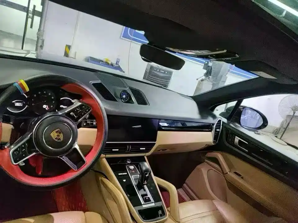 Porsche Cayenne — миниатюра 2