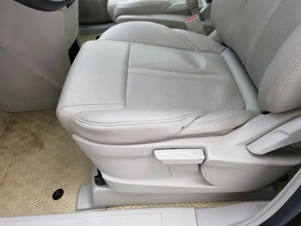 Buick GL8 — миниатюра 20