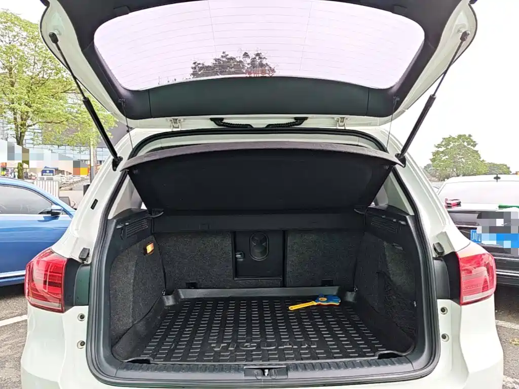 Volkswagen Tiguan — миниатюра 19