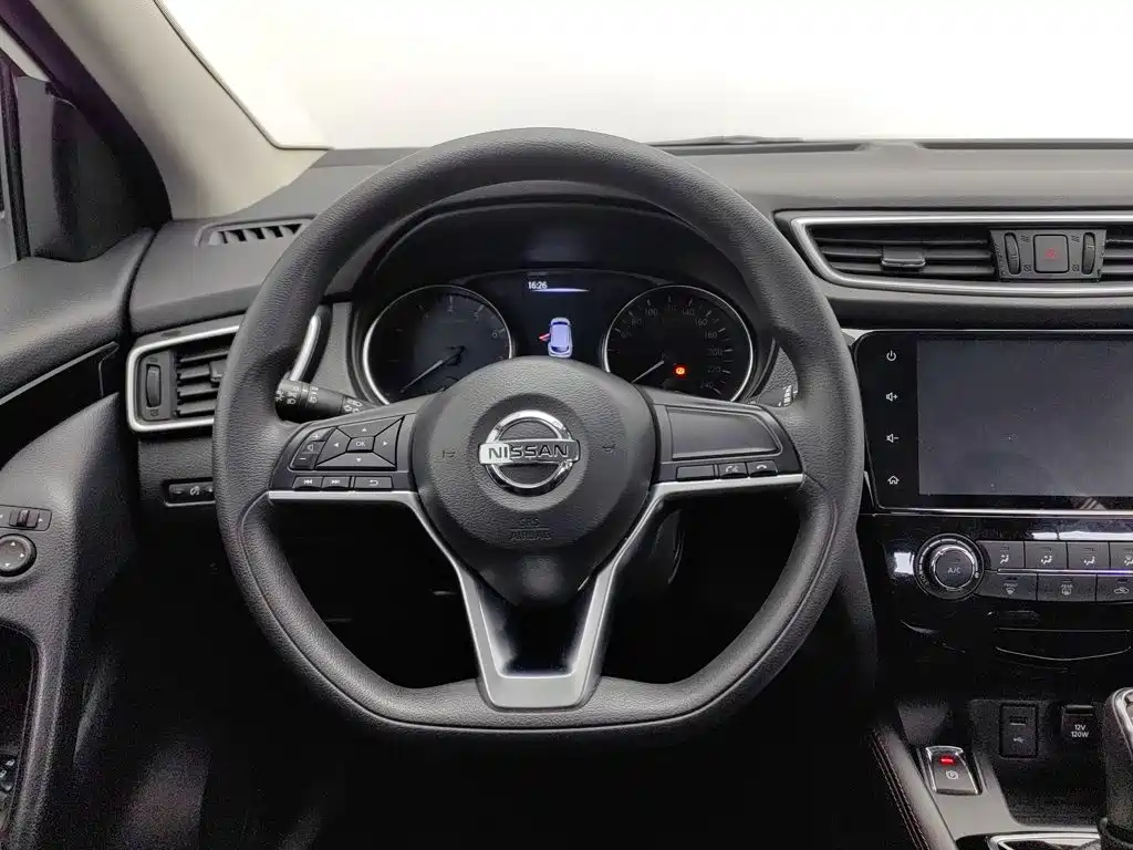 Nissan Qashqai — миниатюра 11