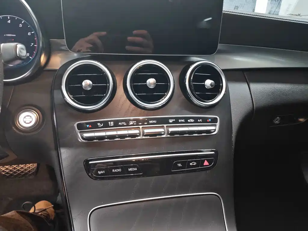 Mercedes-Benz C-Class — миниатюра 9