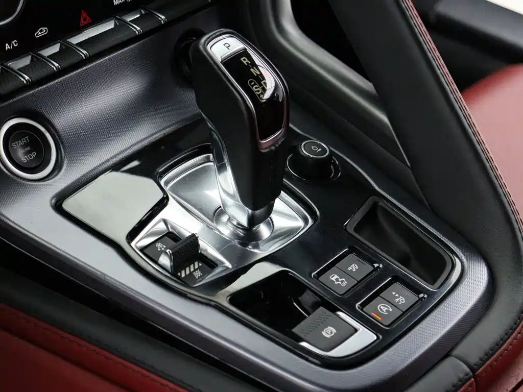 Jaguar F-TYPE — миниатюра 8