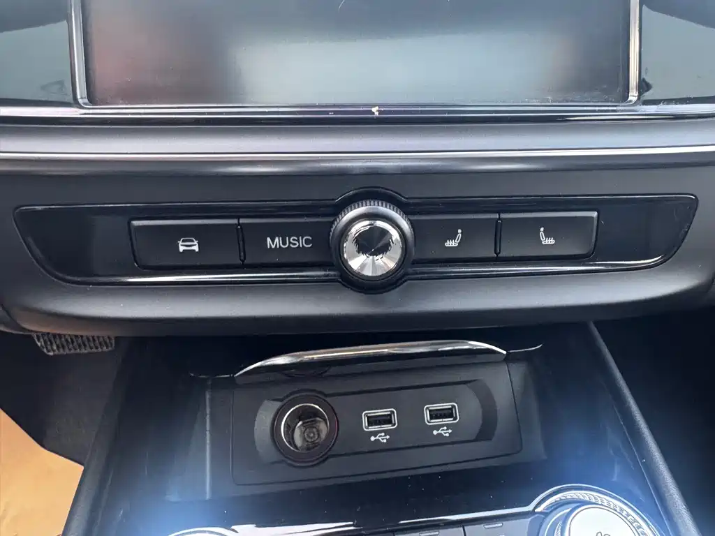 Roewe Ei5 — миниатюра 16
