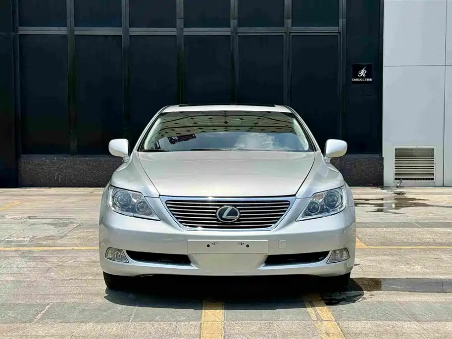 Lexus LS 2006 460L Luxury