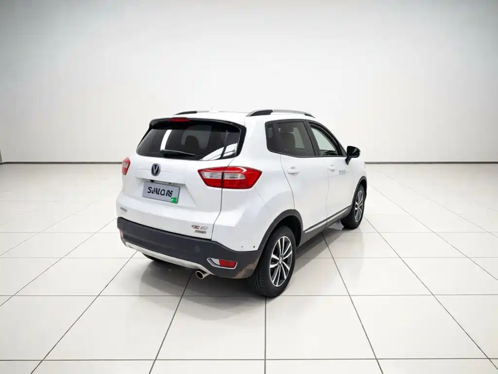 Changan CS15 — миниатюра 4