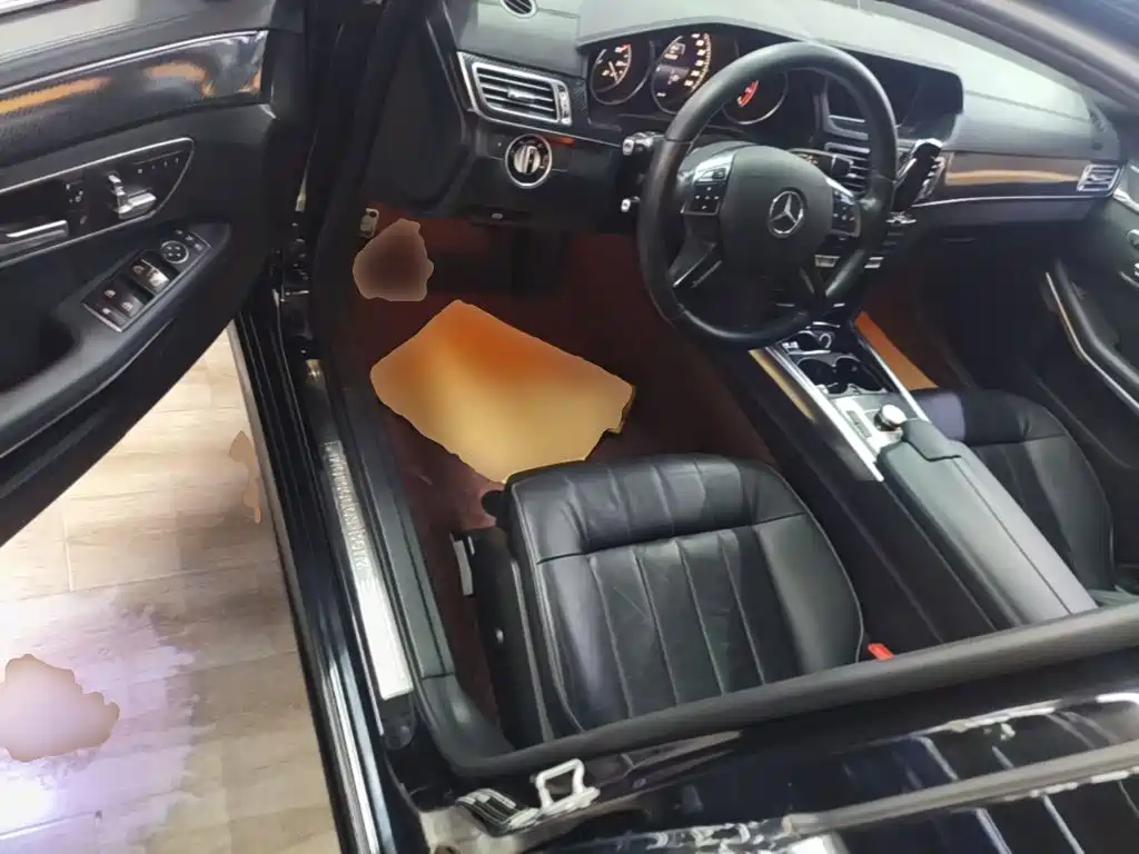 Mercedes-Benz E-Class — миниатюра 16