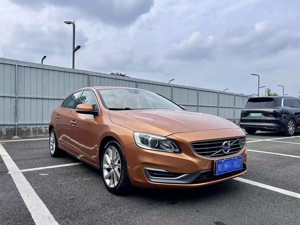 Volvo S60 — миниатюра 3