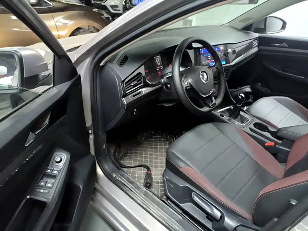 Volkswagen Bora — миниатюра 16