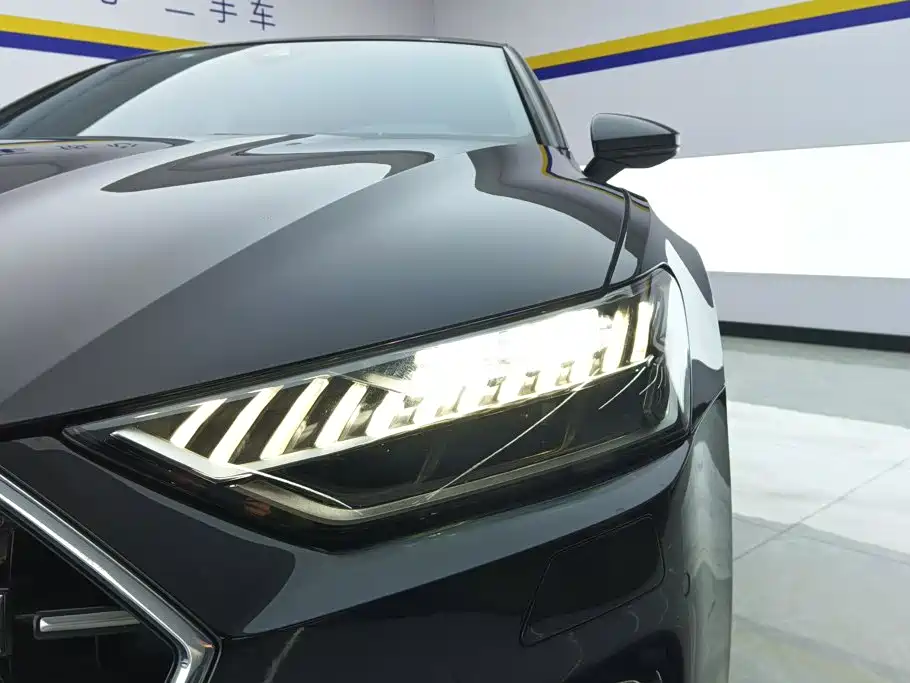 Audi A7L — миниатюра 5