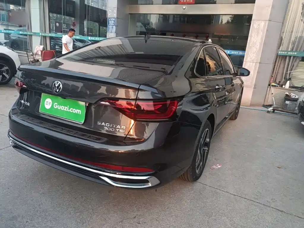 Volkswagen Sagitar — миниатюра 7