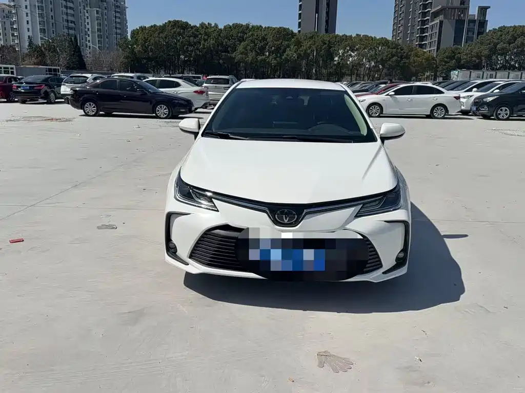 Купить Toyota Corolla