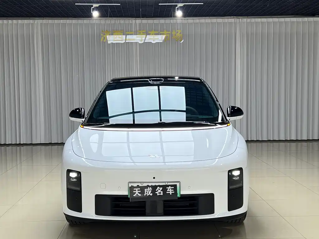 Li Auto Идеальный i6 — миниатюра 2