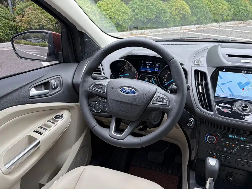 Ford Kuga — миниатюра 13