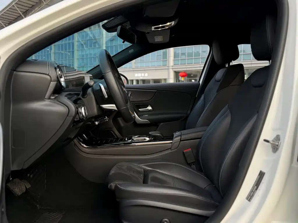 MERCEDES-BENZ A CLASS