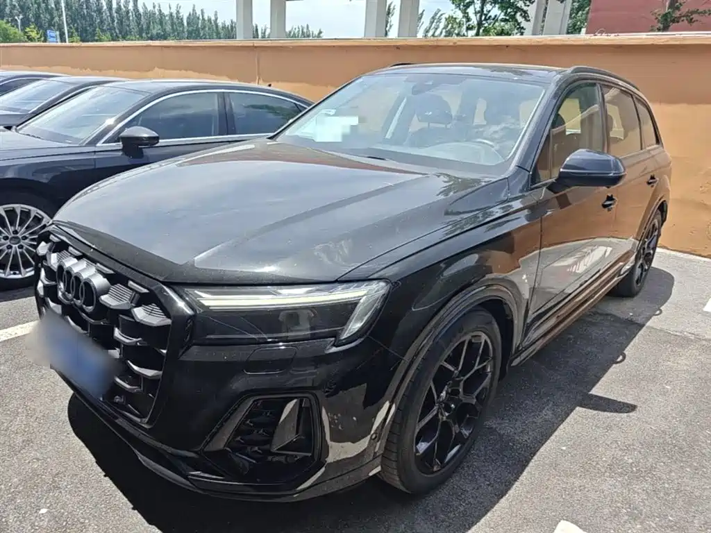 Купить Audi Q7