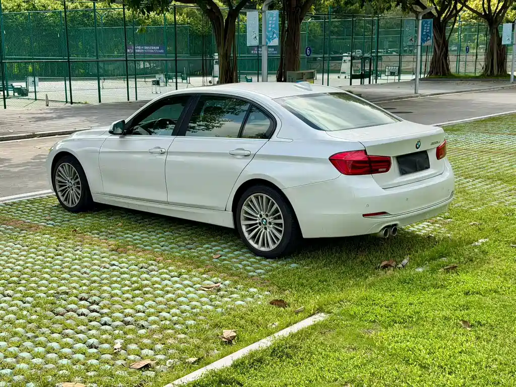 BMW 3 Series — миниатюра 4