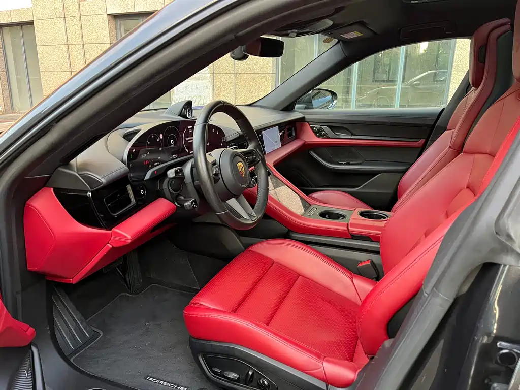 Porsche Taycan — миниатюра 8