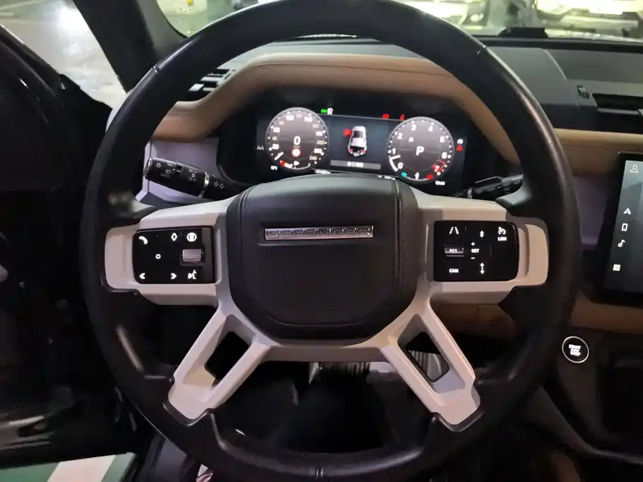 Land Rover Defender — миниатюра 15