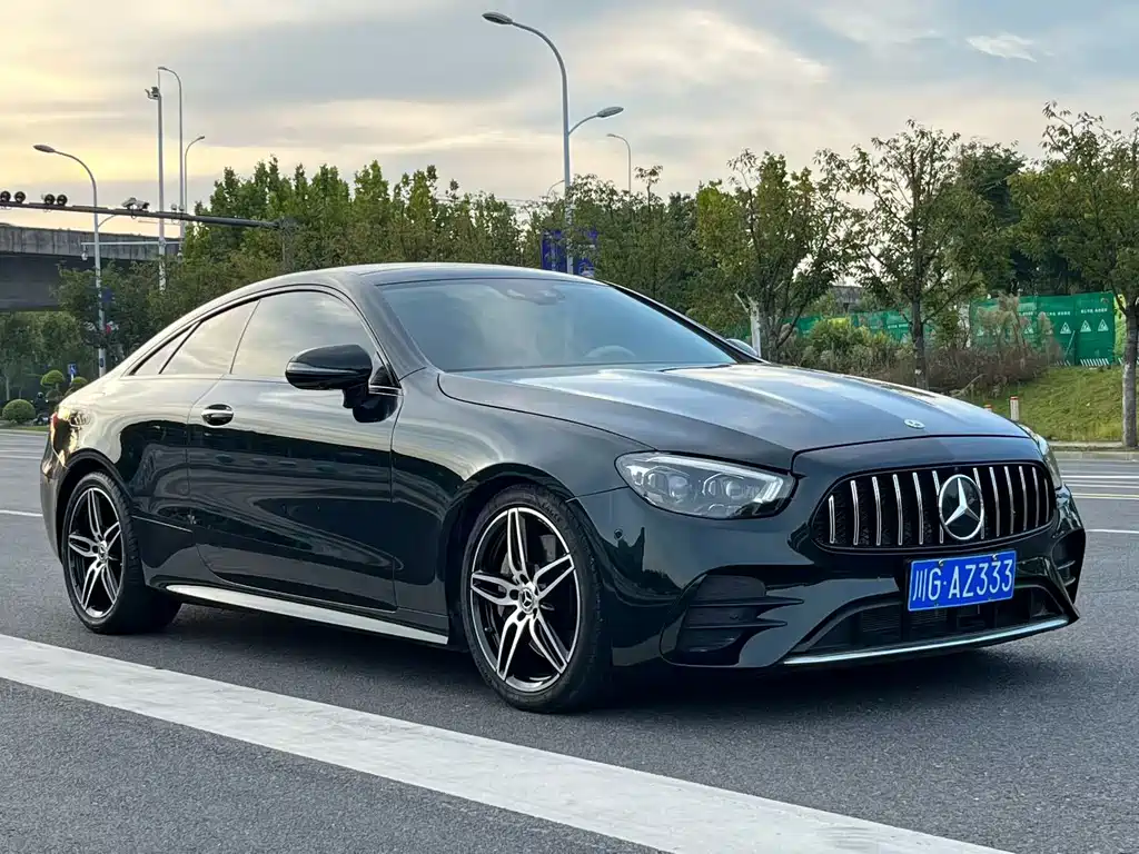 Mercedes-Benz E-Class (Import) — миниатюра 3