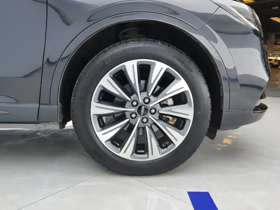 Lincoln Corsair — миниатюра 6