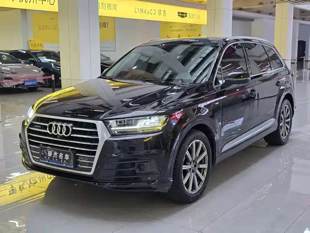 Audi Q 7 2018 45 TFSI Premium — фото 1