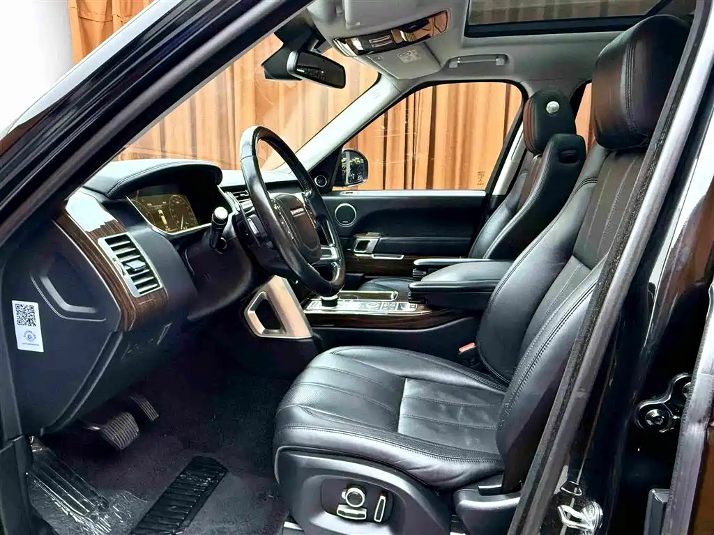 Land Rover Range Rover — миниатюра 7