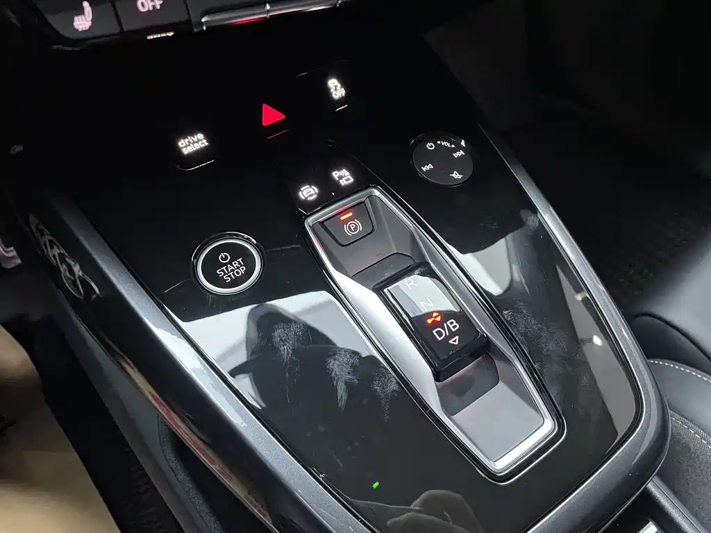 Audi Q4 e-tron 2024 40 e-tron