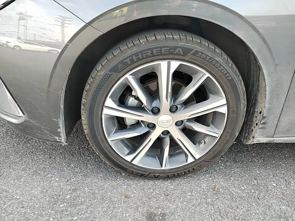 Geely Emgrand — миниатюра 23