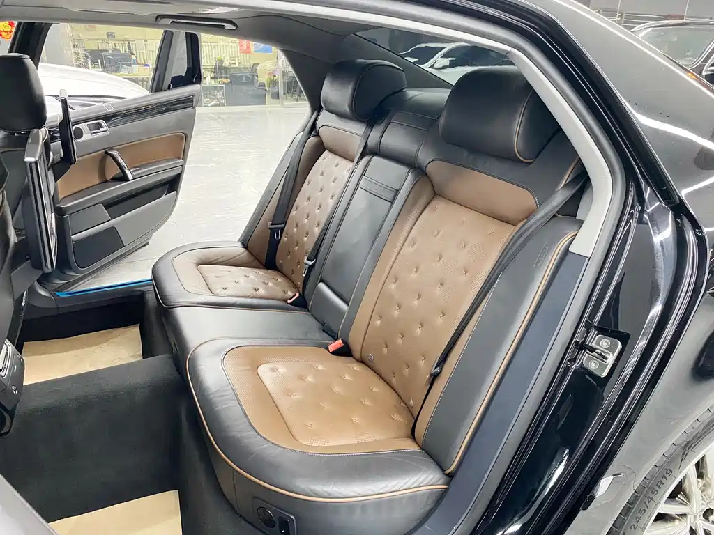 Volkswagen Phaeton — миниатюра 13