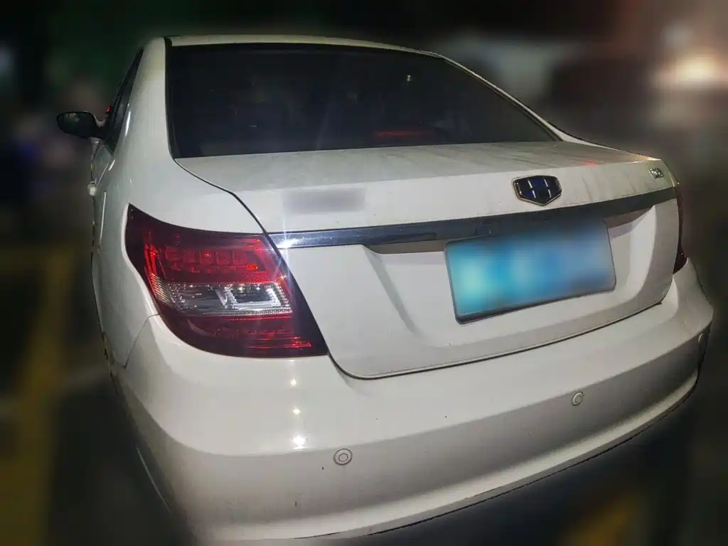Geely Vision — миниатюра 5