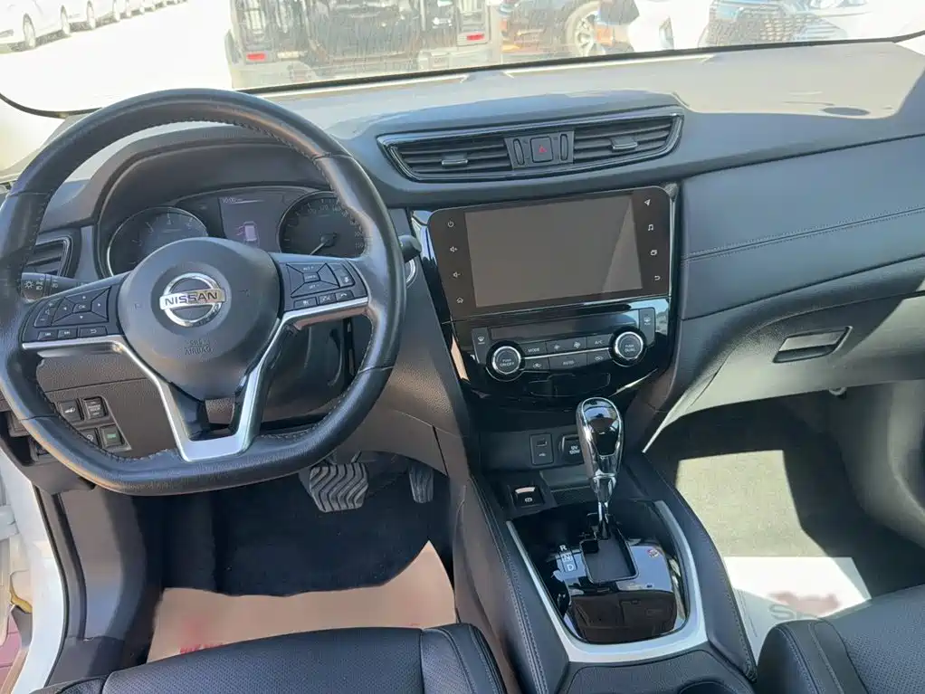 Nissan X-Trail — миниатюра 10