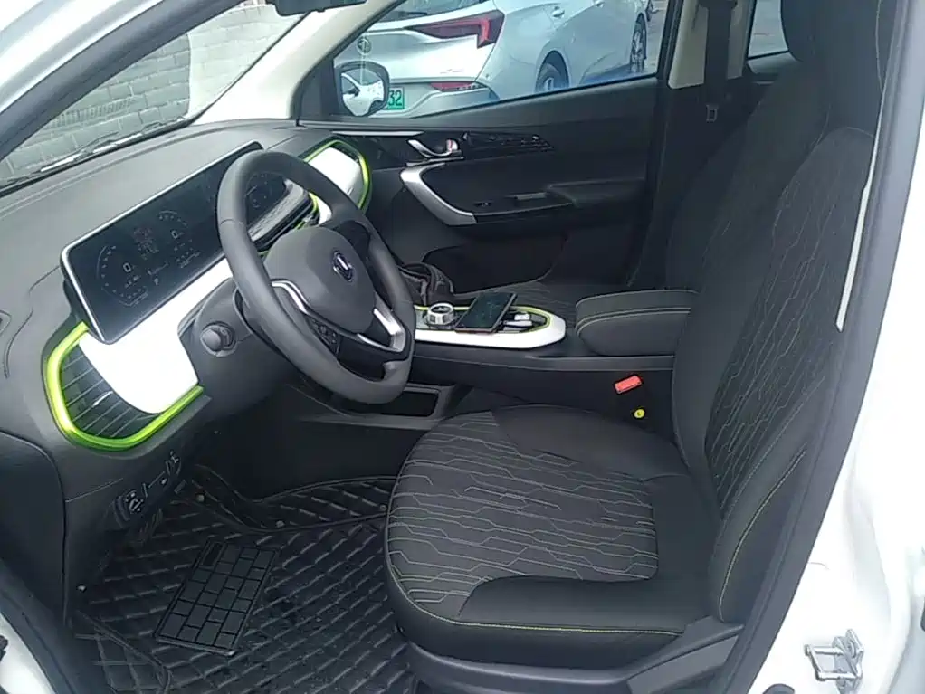 Changan Benben E-Star — миниатюра 15