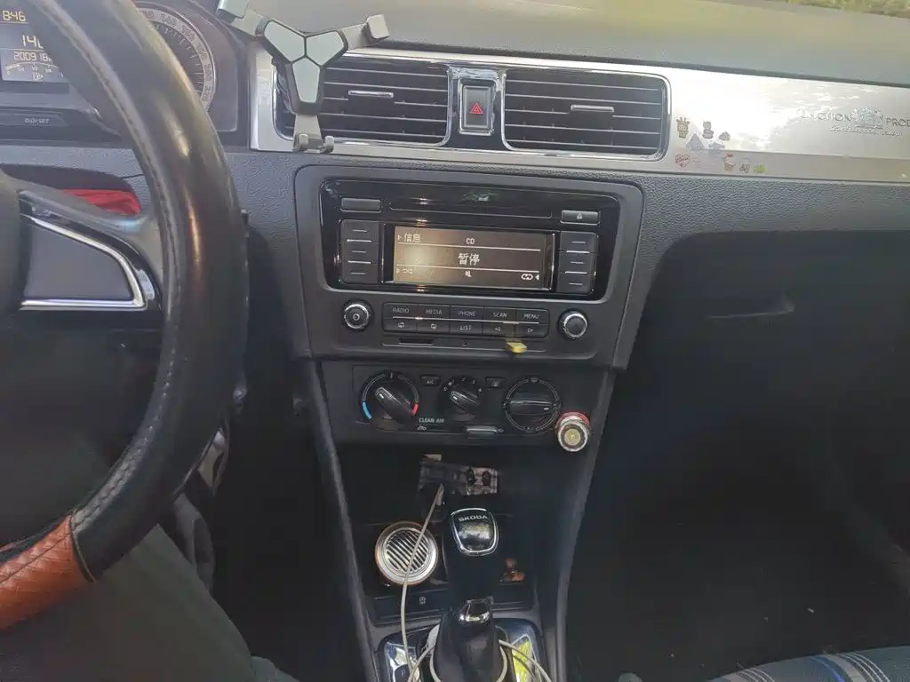 Skoda Rapid — миниатюра 14