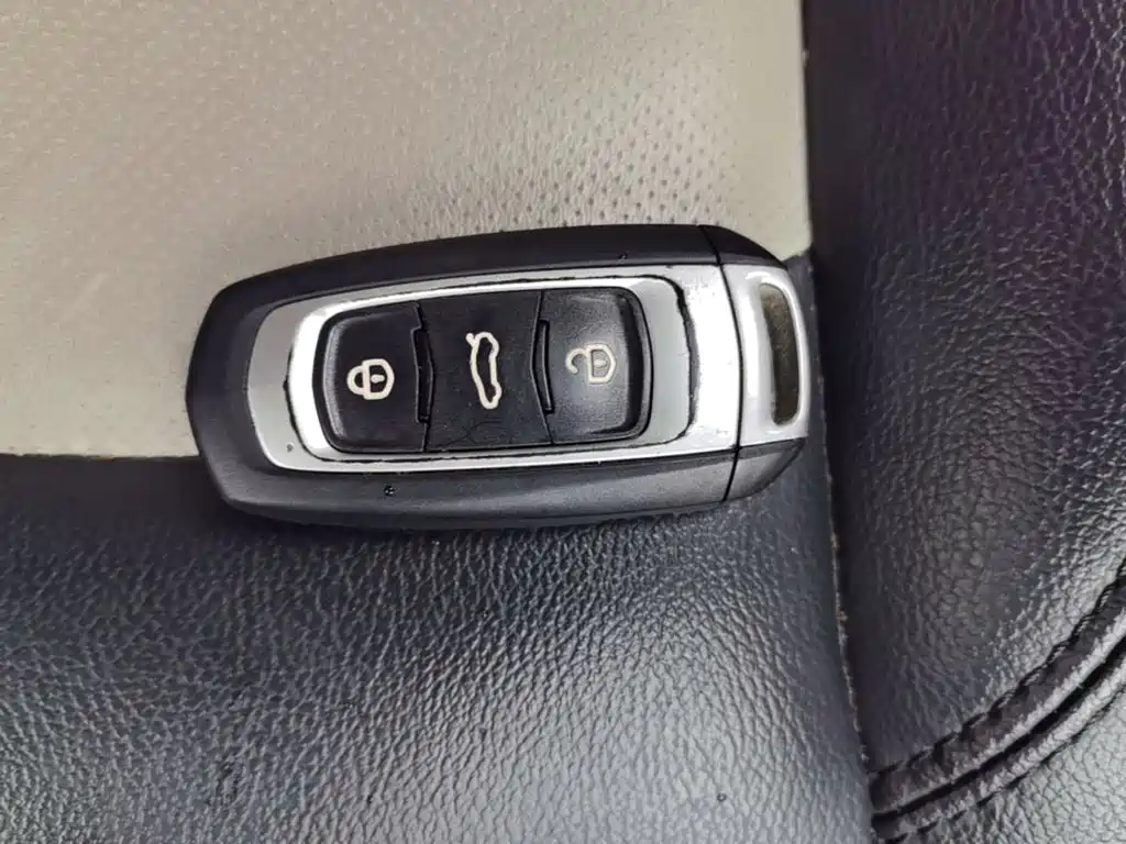 Geely Vision — миниатюра 9