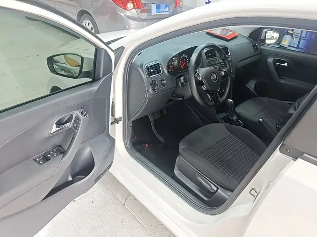 Volkswagen Polo — миниатюра 16