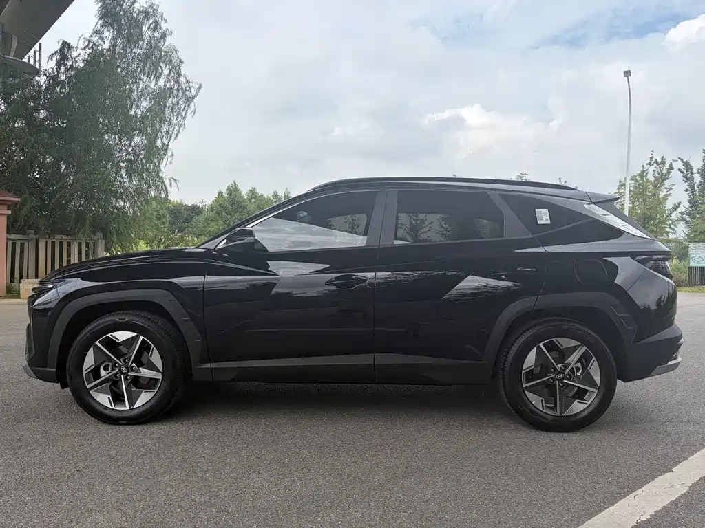 Hyundai Tucson — миниатюра 3