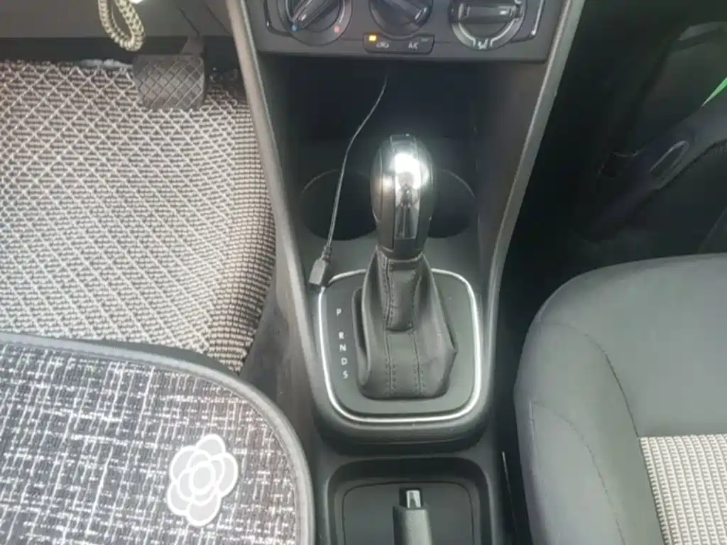 Volkswagen Polo — миниатюра 14