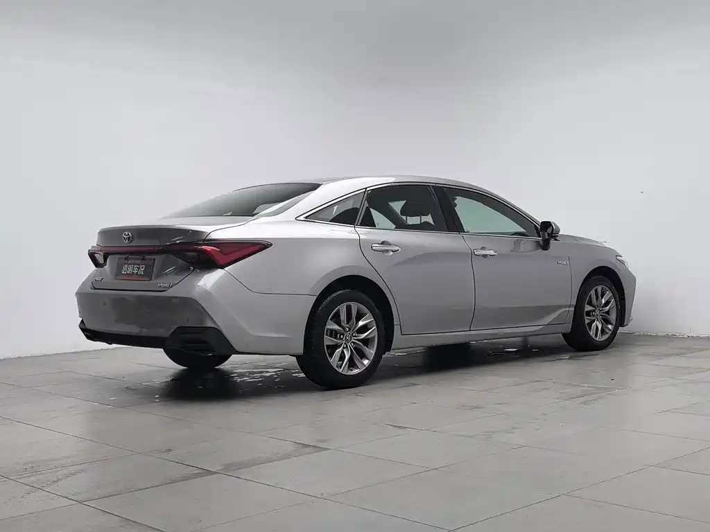 Toyota Avalon — миниатюра 2