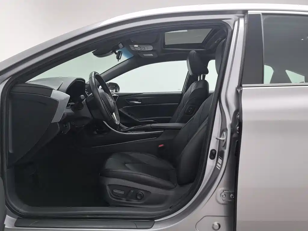 Toyota Avalon — миниатюра 10